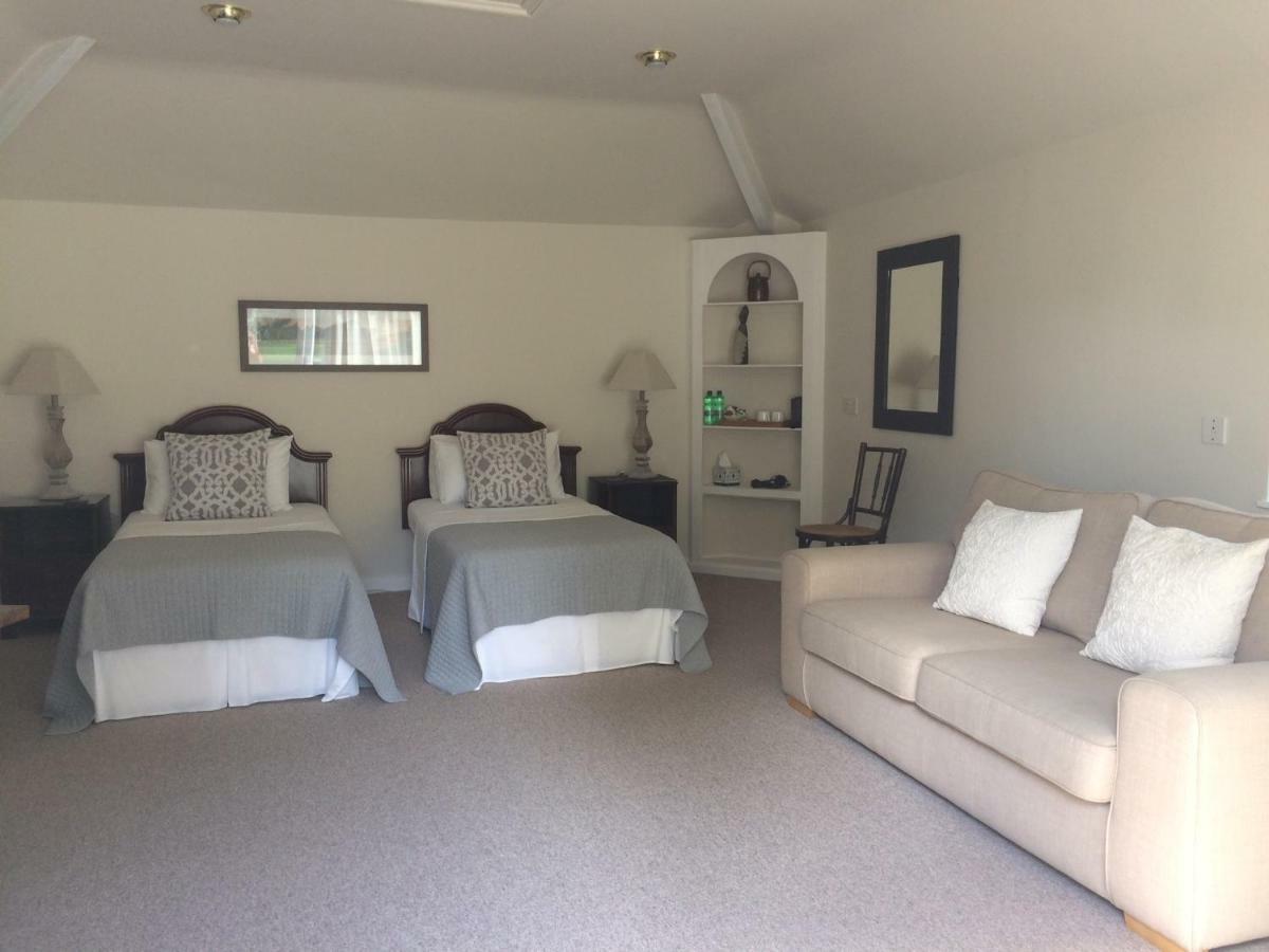 Little Manor Bed & Breakfast เชลเทนแฮม ภายนอก รูปภาพ